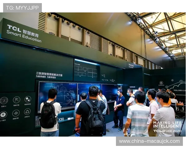 智能化颁奖系统实现多屏同轴显示 增强赛事收尾的仪式感